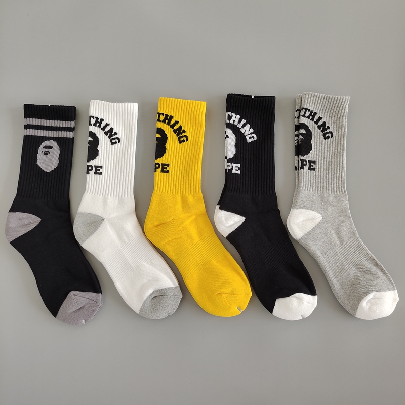 Japanese-Style Letter Embroidery Cartoon Socks for Men and Women, Mid-High Tube, Pure Cotton, Thickened Towel Bottom, Sports Long Socks, Basketball Trendy Socks Japanese-Style Letter Embroidery Cartoon Socks for Men and Women, Mid-High Tube, Pure Cotton, Thickened Towel Bottom, Sports Long Socks, Basketball Trendy Socks