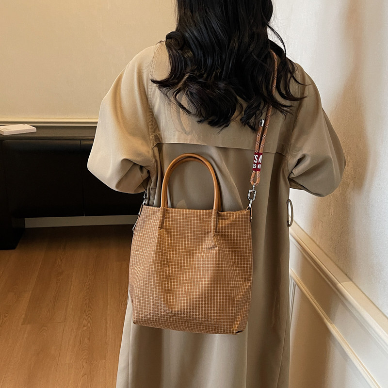 Women's Japanese-Style Plaid Nylon Tote Bag, Water-Resistant Bucket Shoulder/Crossbody Bag for Commute - Thumbnail 3