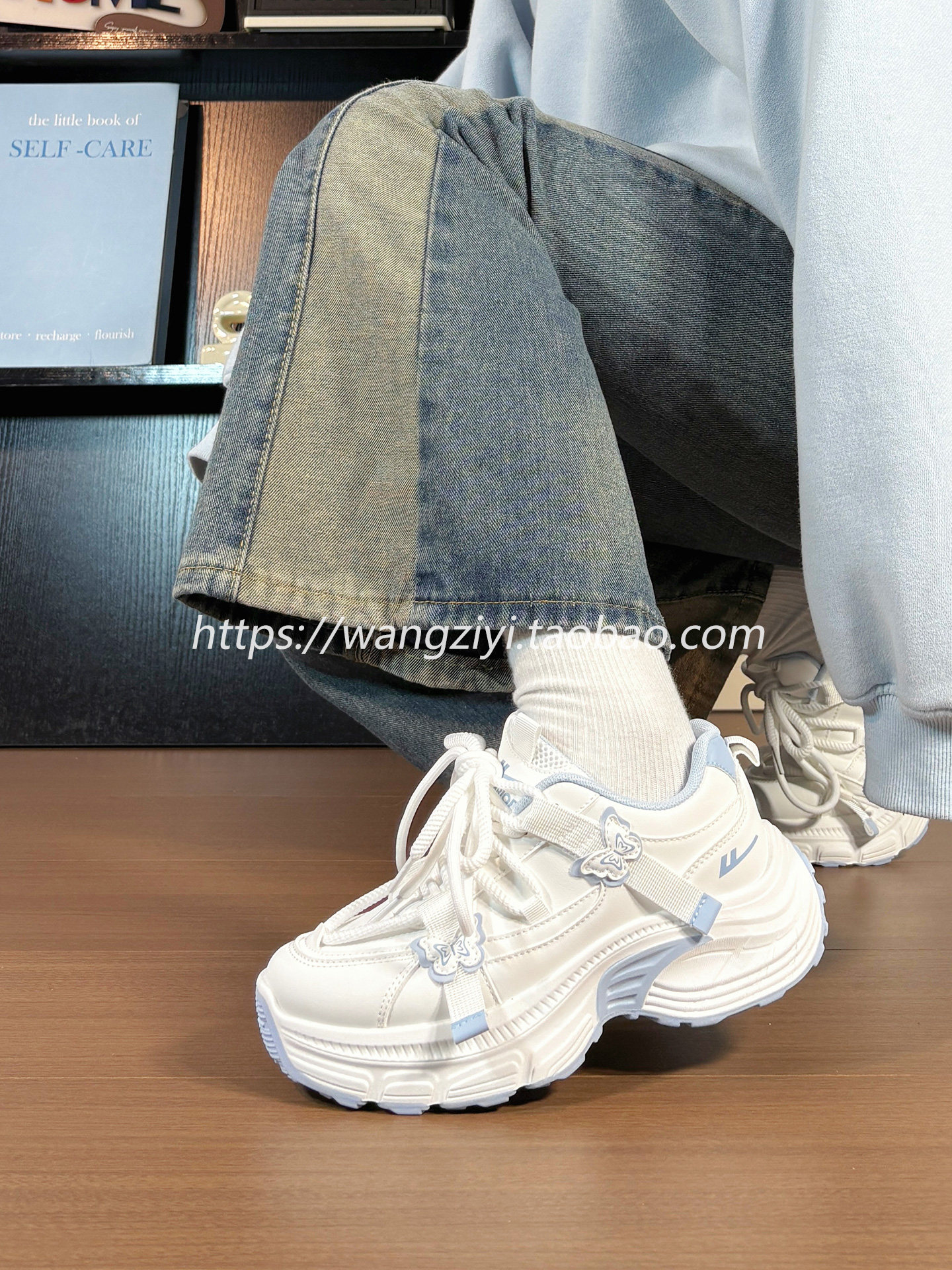 Original Butterfly Sneakers for Women, Leather Upper, Winter Fleece-Lined, Internet Popular Style, Versatile, Warm, Thick-Soled Dad Shoes for Women