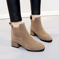 Giày bốt nữ ngắn 2018 mới vuông đầu ống đơn giản hoang dã chelsea boot