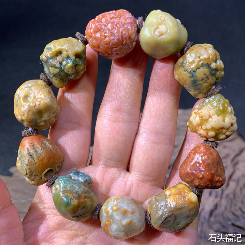 探秘沙漠中的瑰宝——阿拉善戈壁原石玛瑙2号