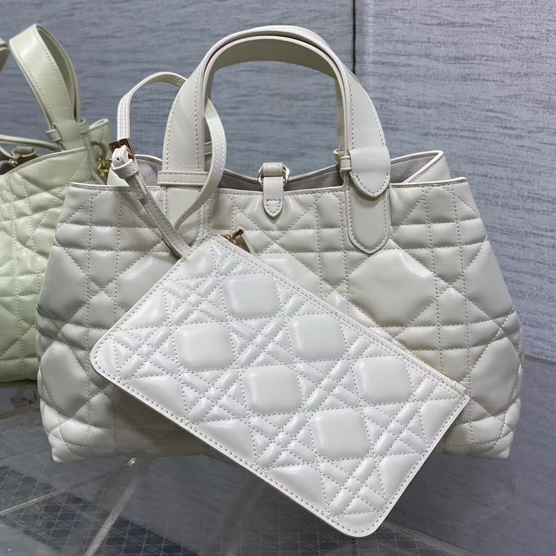 Women's New Vertical Medium-Sized Crossbody Bag, Genuine Leather Rattan Pattern Tote Bag, Basket-Style Handbag
