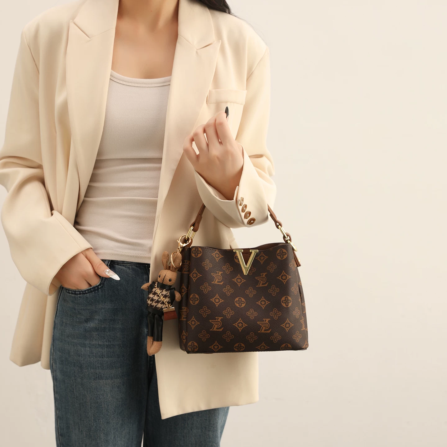 Shoulder bag, handheld one-shoulder bag, high-quality style