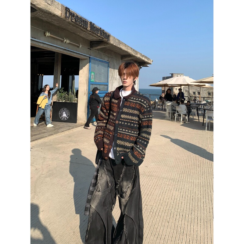 American Retro Style Color-Blocked Sweater, New Autumn and Winter High-Street Loose and Lazy Knit Cardigan Trendy Jacket American Retro Style Color-Blocked Sweater, New Autumn and Winter High-Street Loose and Lazy Knit Cardigan Trendy Jacket