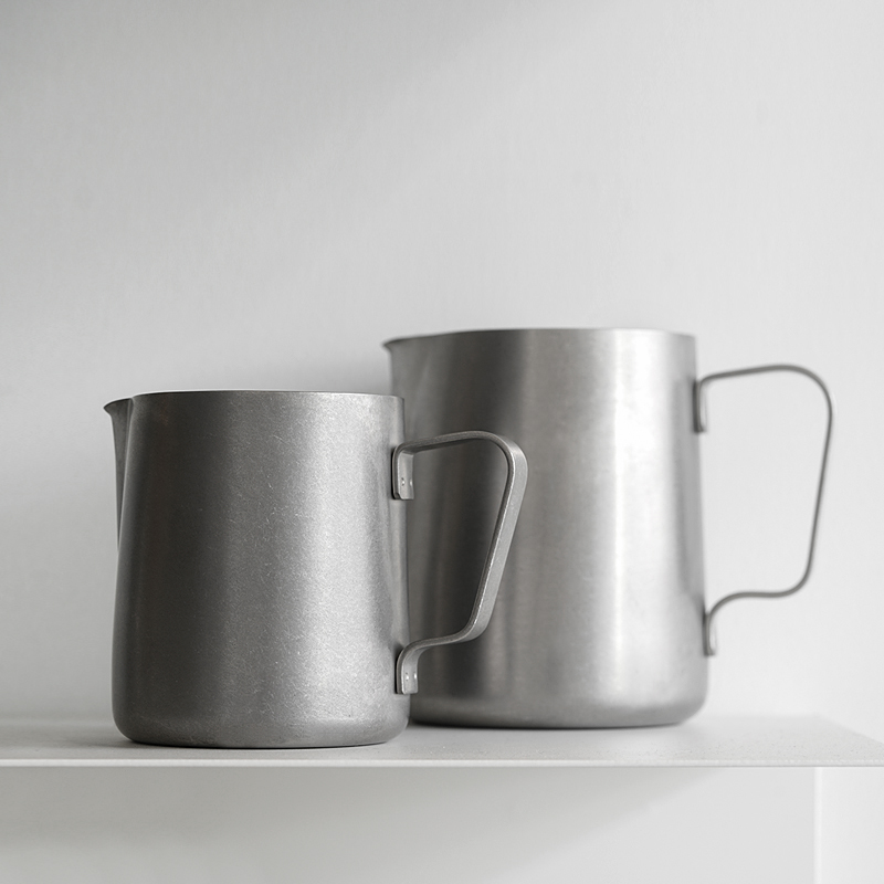 Caragle Japan imports AOYOSHI Qingfang to make retro stainless steel Milk Bubble Cup Coffee Laflower Milk Vat Camping
