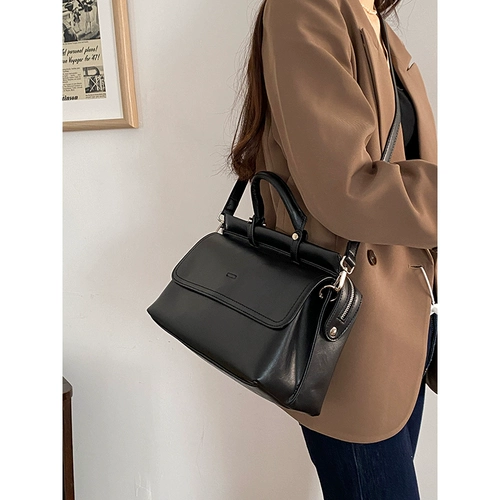 Вместительная и большая портативная сумка через плечо