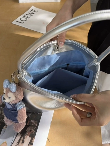 Весенняя сумка через плечо, модная универсальная сумка подмышку для отдыха, сумка на одно плечо, с вышивкой, премиум класс, в западном стиле