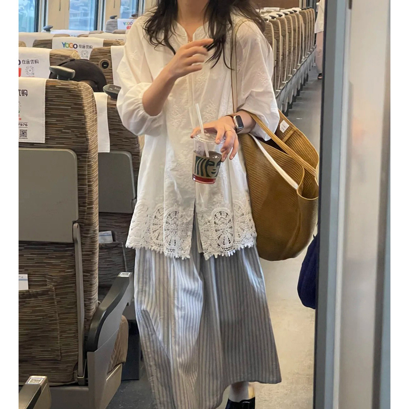 Heavy-Duty Design White Hollow-Out Linen Shirt Jacket for Women, Summer Outerwear, Mid-Length Sun Protection Blouse, Lace Top Heavy-Duty Design White Hollow-Out Linen Shirt Jacket for Women, Summer Outerwear, Mid-Length Sun Protection Blouse, Lace Top
