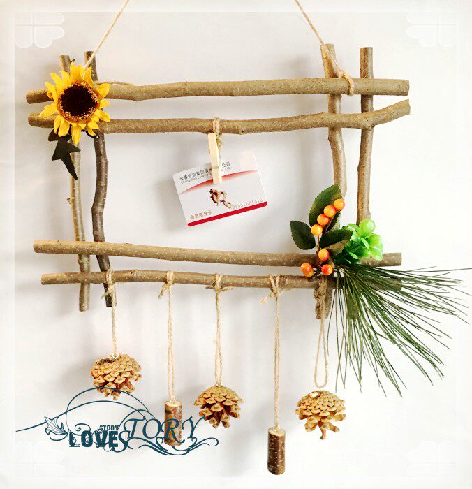 Creative handmade wall hanging pinecone wood chip Rattan ring pendant Christmas decoration Dry Hualien Peng imitation berry dried branches