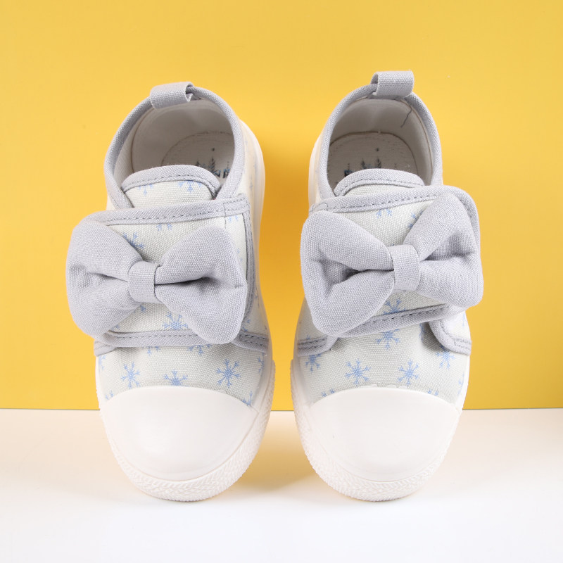 Japanese canvas shoes princess low-top spring and autumn leisure baby childrens velcro non-slip breathable soft-soled shoes butterfly