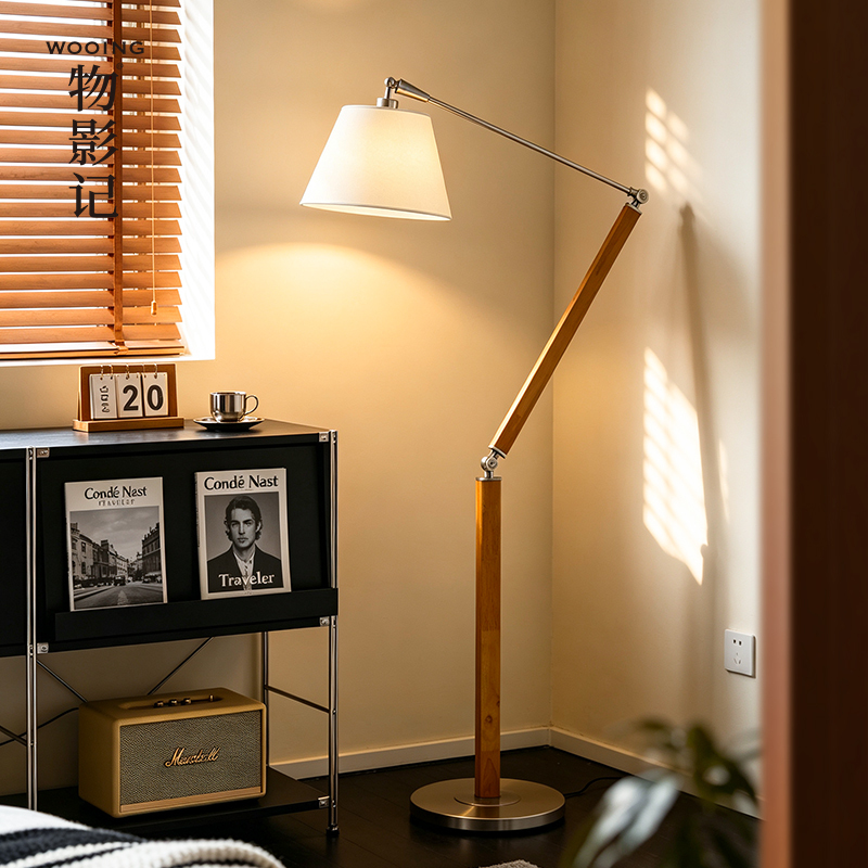 Medieval-Style Swing-Arm Solid Wood Floor Lamp for Living Room, Bedroom, Sofa, Study, Adjustable Retro Reading Atmosphere Table Lamp