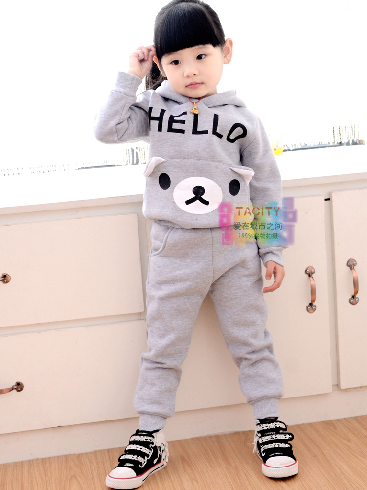 Children's clothing girl 2017 autumn and winter new little girl two sets of thick plus velvet 2-3-4-5-6-7 years old tide