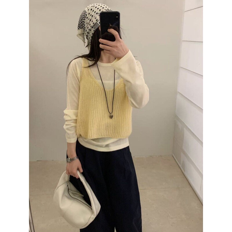 Korean Style V Neck Sleeveless Mohair Knitted Vest for Women, Simple and Fashionable Layering (Including 27% Wool) Vest Top