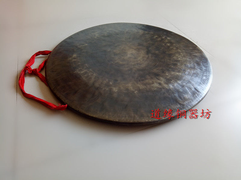 Ethnic musical instrument 50 cm Taoist bronze gong handicraft Sichuan gong gong drum team with hook edge gong