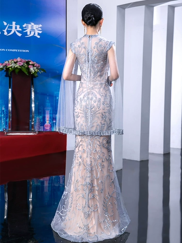 Элегантное свадебное платье для матери