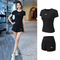 Обсидианский черный [короткий рукав] + черный [шорты]