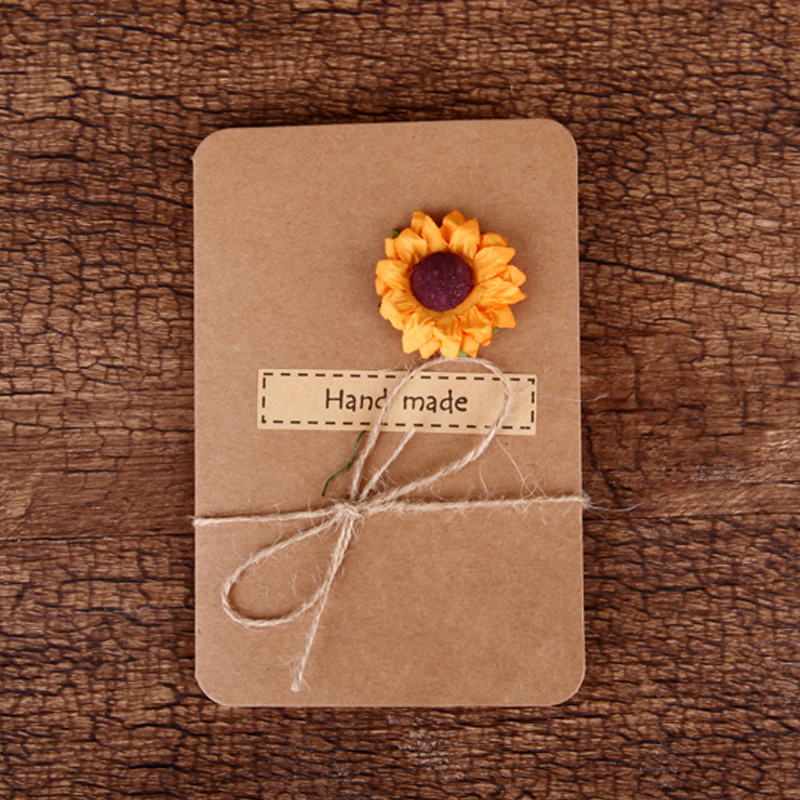 Korean creative dry flower birthday small greeting card retro kraft paper business blessing card teacher's holiday greeting card small card