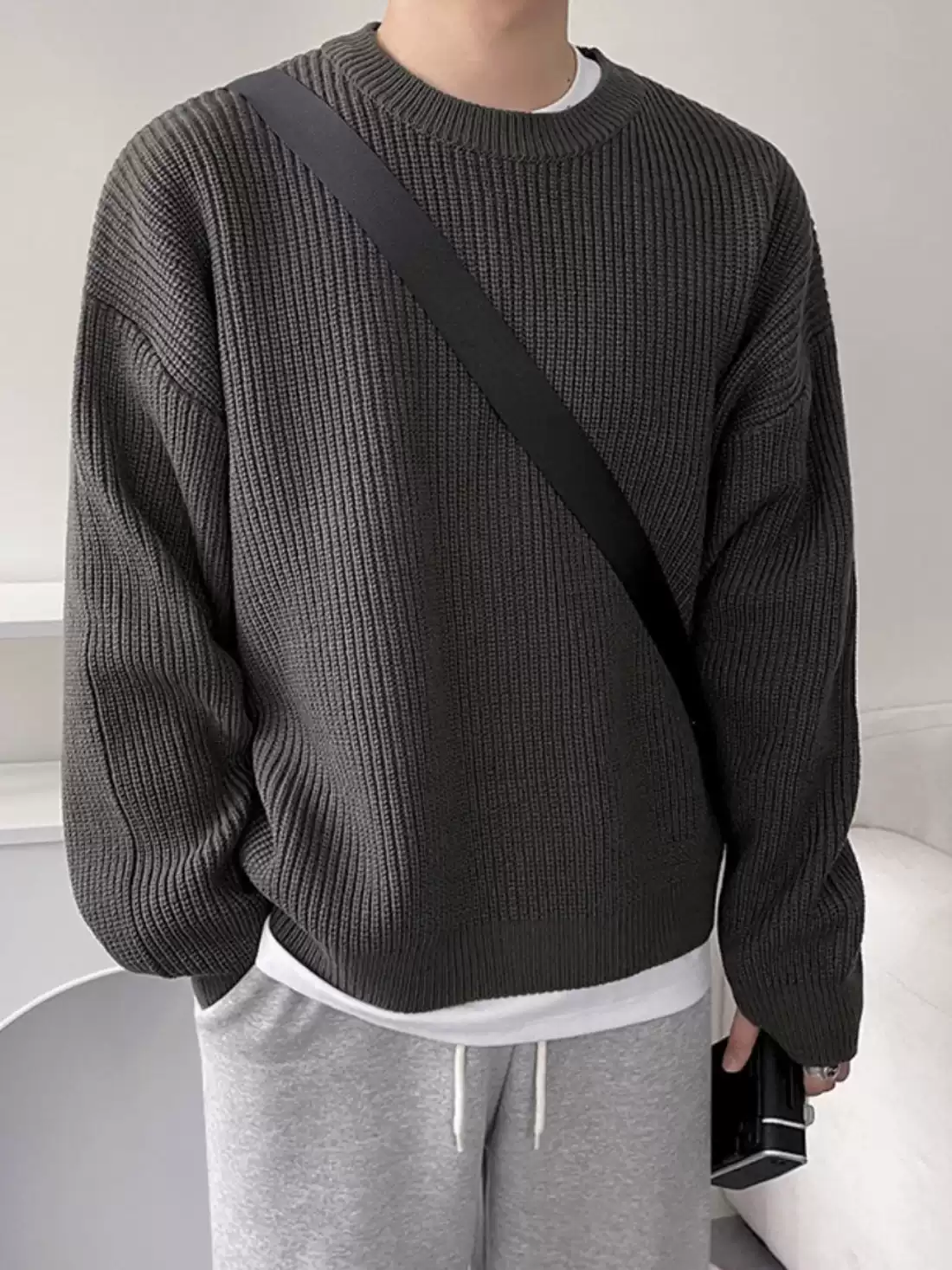 Загварлаг эрэгтэй ноосон цамц