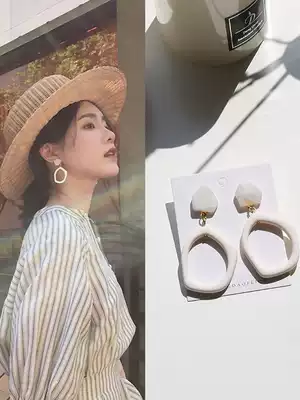 Big face square face earrings thin Sanya seaside vacation travel wear Net red Yunnan Xishuangbanna travel accessories