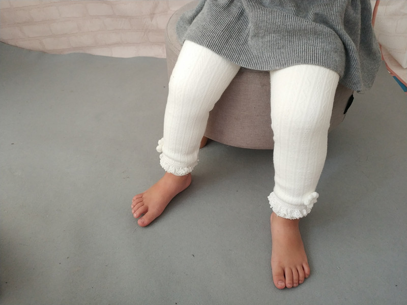 Bé gái mùa thu đông cộng với quần lửng nhung dày cho bé một chiếc quần legging nhung bé cộng với quần nhung ấm vớ dày thu đông cho bé