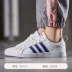 Giày nữ Adidas  2018 mới thấp giúp giày thông thường AW3865 Dép / giày thường