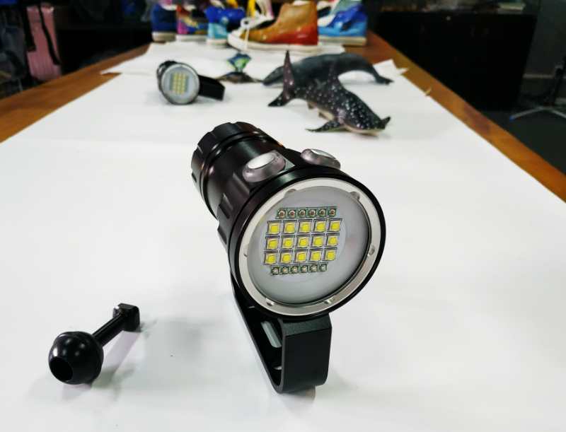 12000 lumen diving flashlight 27 lights diving fill light white light red light blue light photography lighting flashlight
