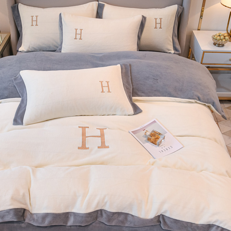 Thickened milk velvet four-piece coral fleece flannel sheet quilt cover winter double-sided velvet warm bedding three-piece set