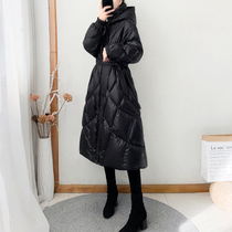 2020 new womens winter slim body long down jacket womens black bright face over the knee white duck down coat thickened