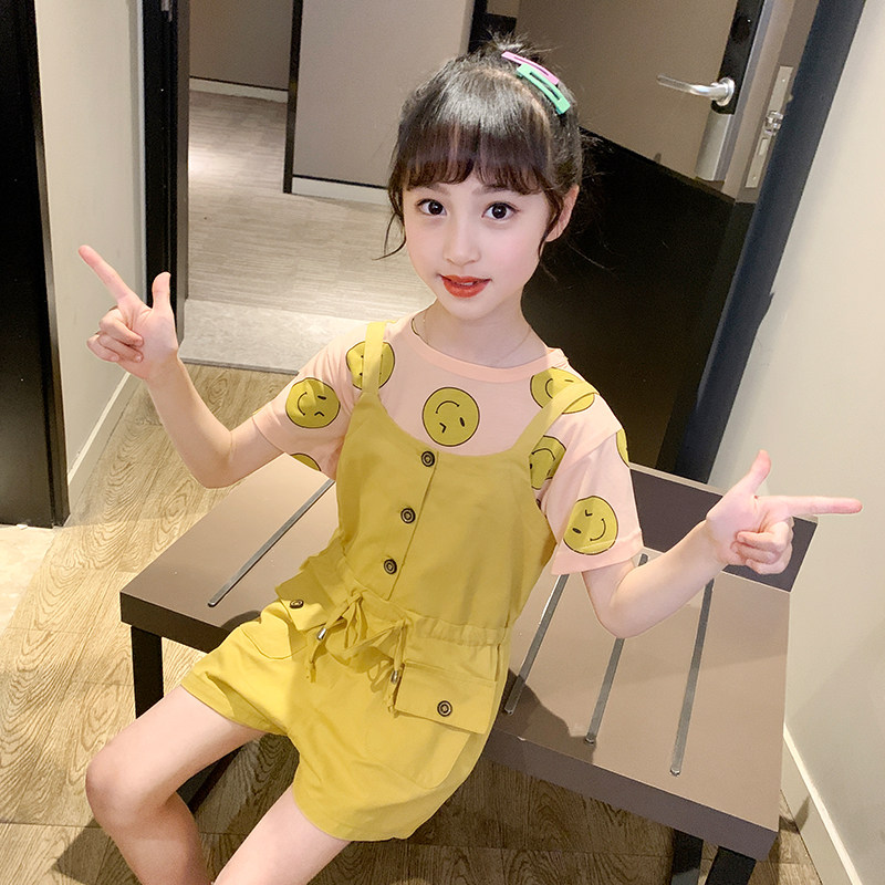2020 summer girls Korean version tooling baby bag pants children's suit fashion short-sleeved summer clothes big children's leisure two-piece