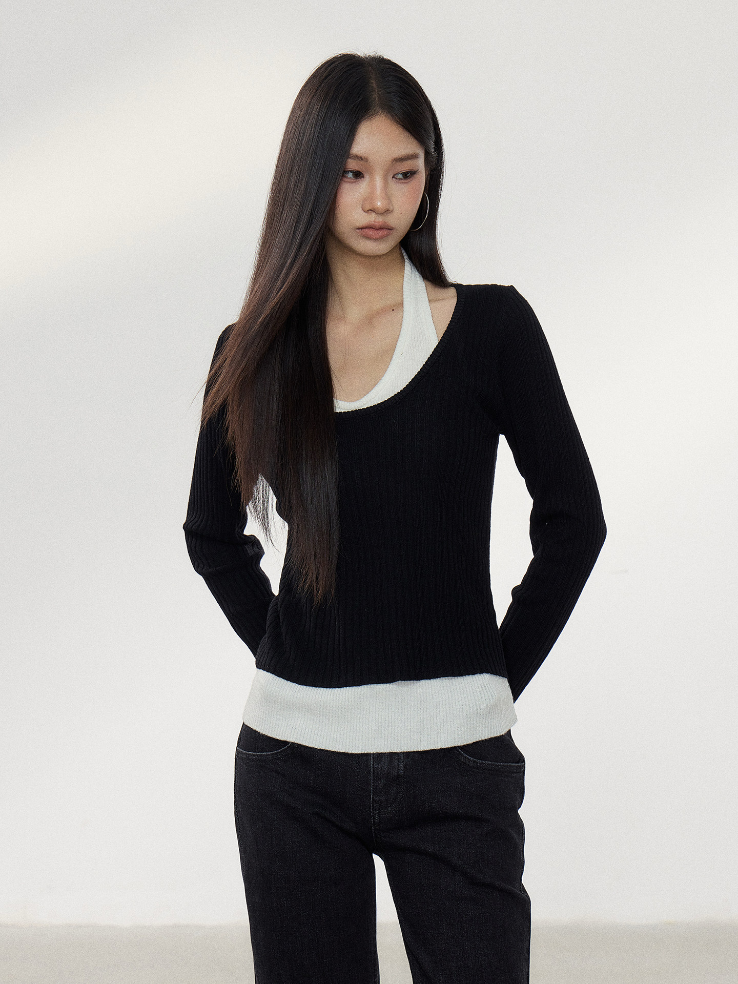 WITHMIN Contrast-Color Layered-Look Halter Long-Sleeve Tee