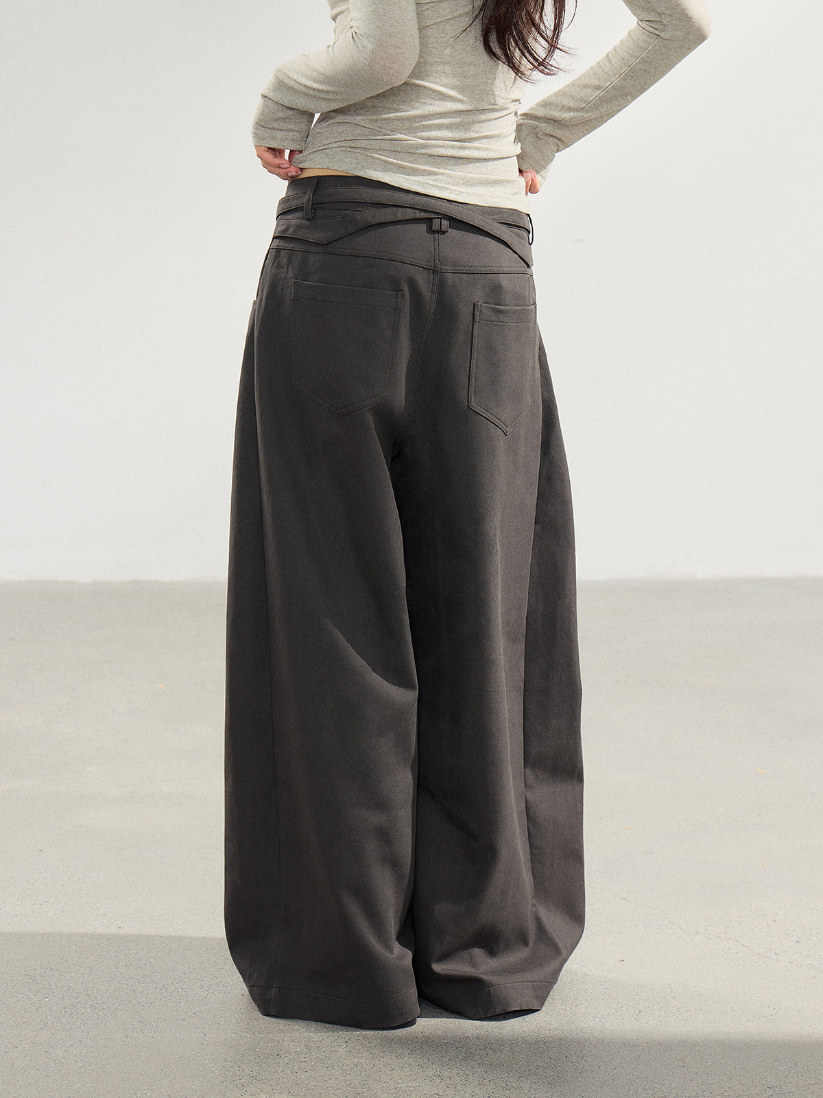 WITHMIN Straight-Leg Casual Trousers