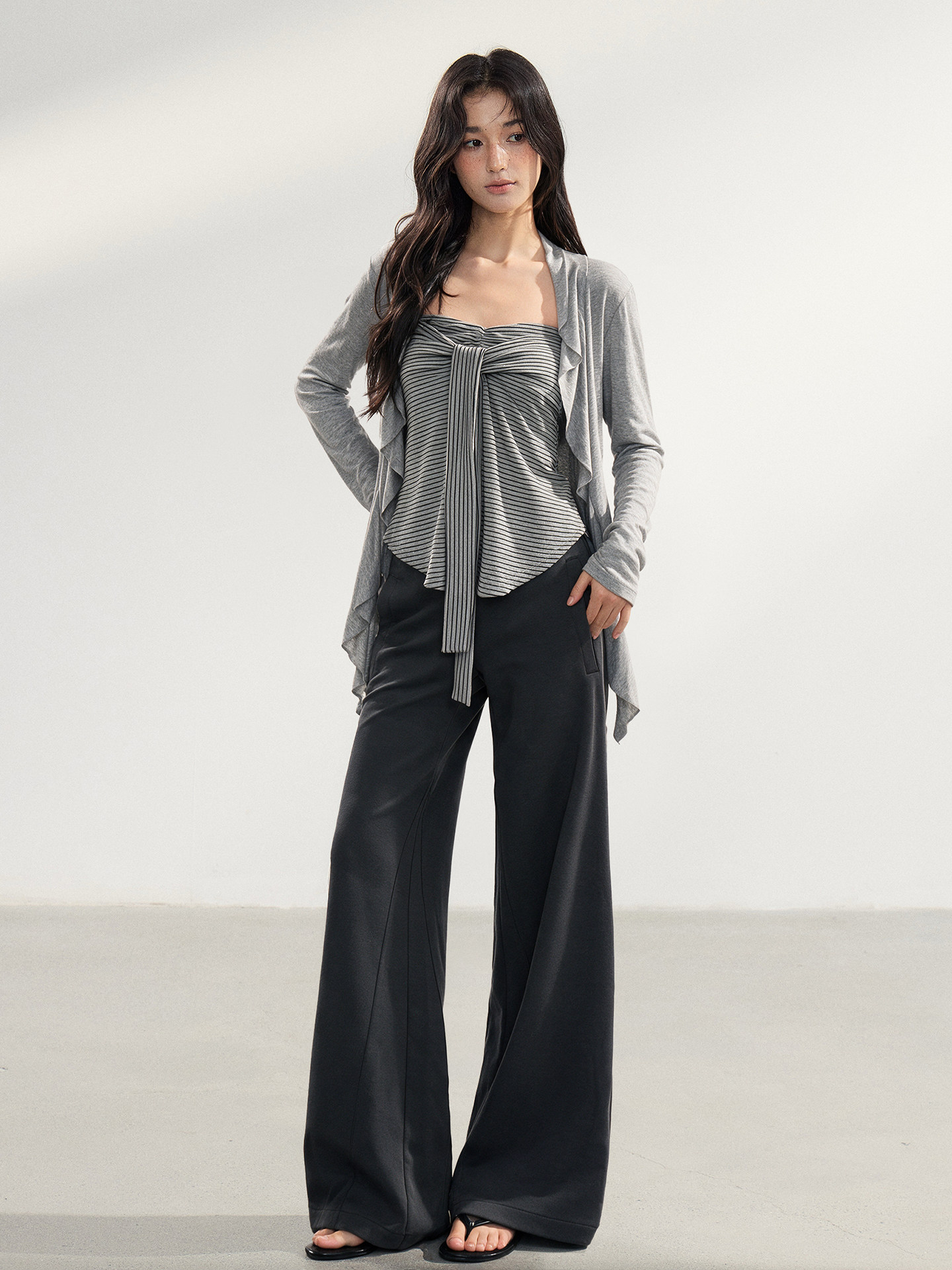 WITHMIN Dark Gray Straight-Leg Trousers