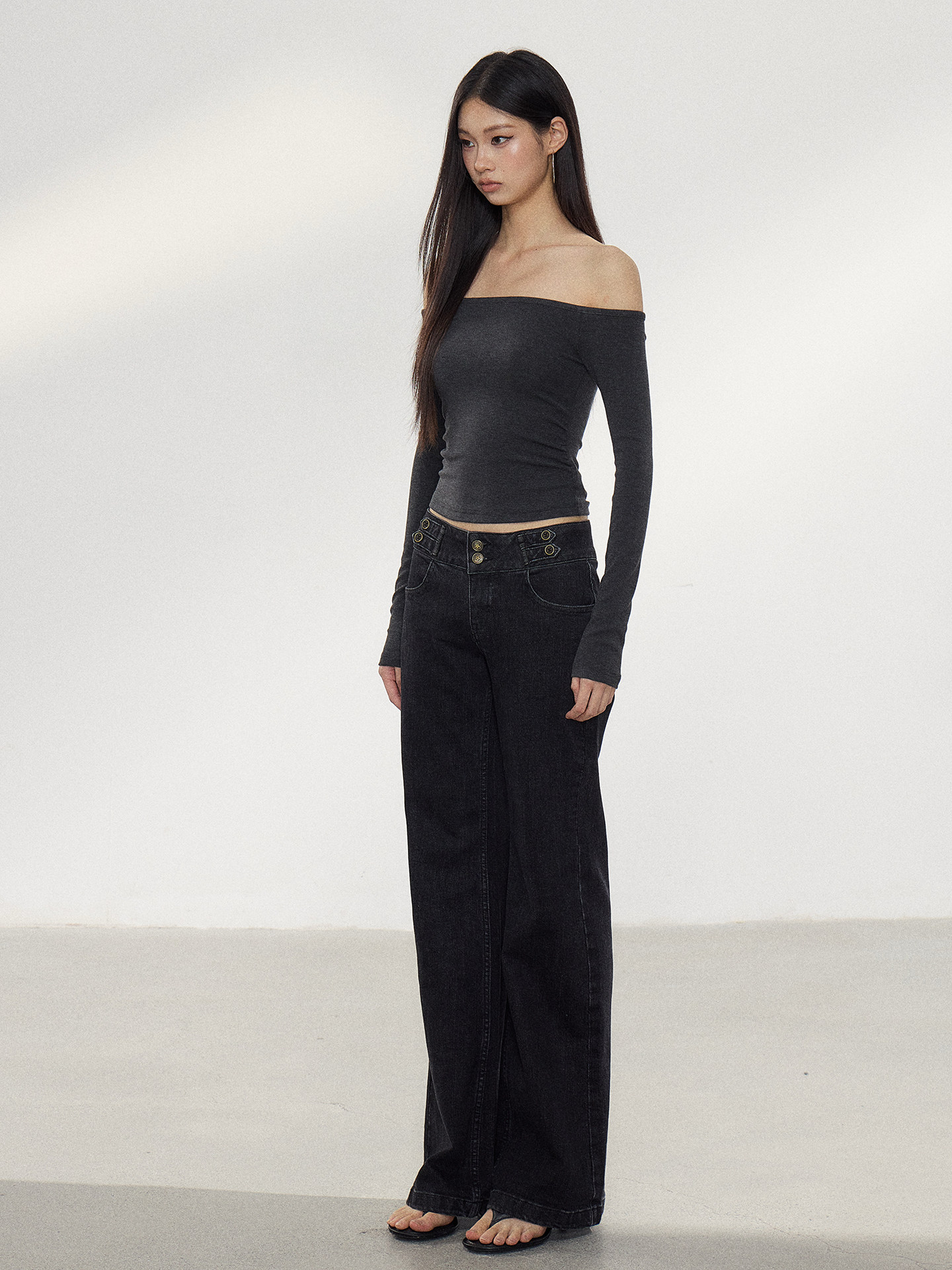 WITHMIN Black Low-Rise Flared Jeans