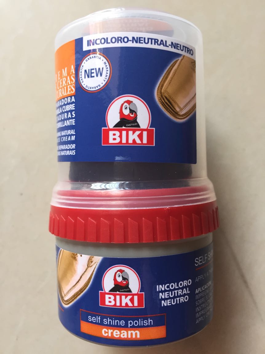 Đánh bóng giày dung dịch rửa giày trắng