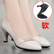 High-heeled shoes leather soft bottom shoes 2021 Spring and Autumn new shoes middle-aged and elderly shoes fine comfortable mothers shoes