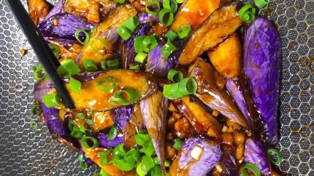 红烧茄子多1个步骤,不仅容易入味还省油