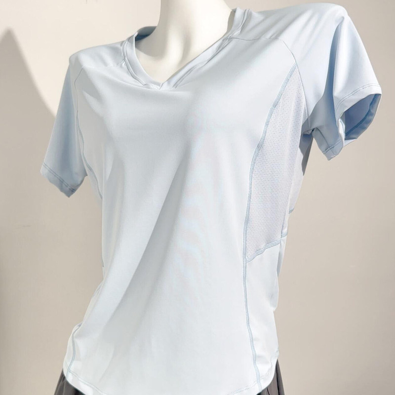 Quick-Drying V-Neck Short-Sleeved T-Shirt for Women in Summer with Breathable Holes and Splicing Sports V-Neck Fitness Suit Running Yoga Clothing Top a