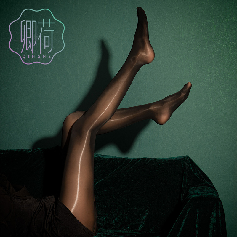 Qinghe Oil Stockings, Bare-Leg Effect, Crotchless Pantyhose, Women's Black Silk, Shiny, Summer Ultra-Thin, Sexy, Oily, Large Size