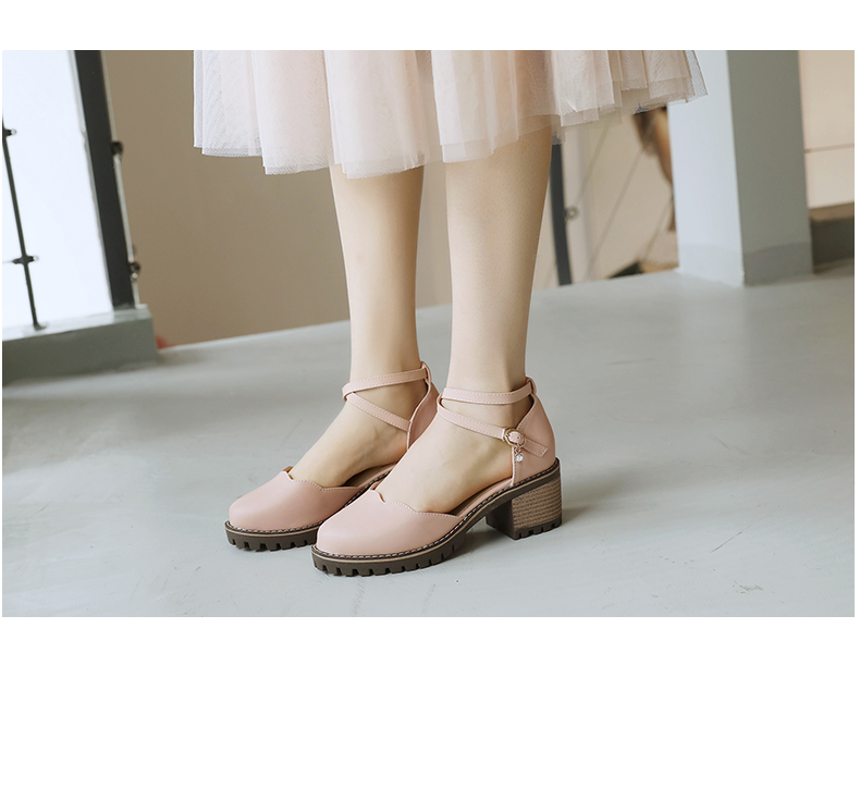 Mùa hè Hàn Quốc dép baotou ngọt ngào nữ retro dày với miệng nông cỡ lớn giày nữ quai nữ cao gót hoang dã sandal chiến binh