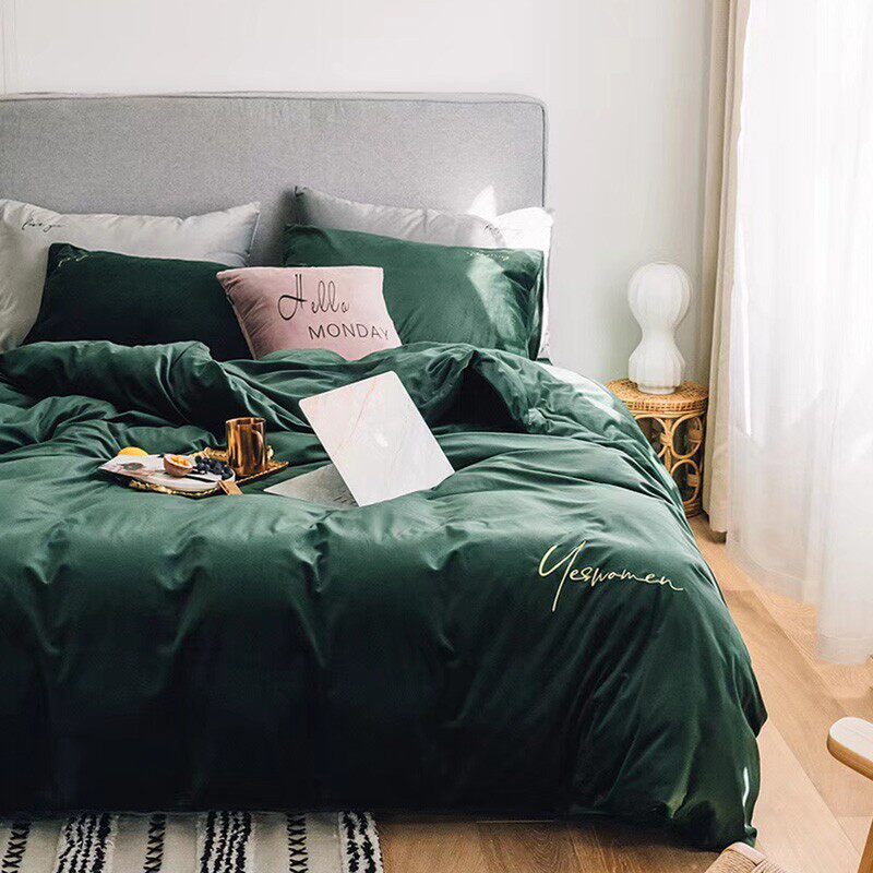 XZXIFA Winter Goose Down Four Pieces Bed Velvet Cover Flannel Velvet Double Face Suede Bed Linen Coral Suede