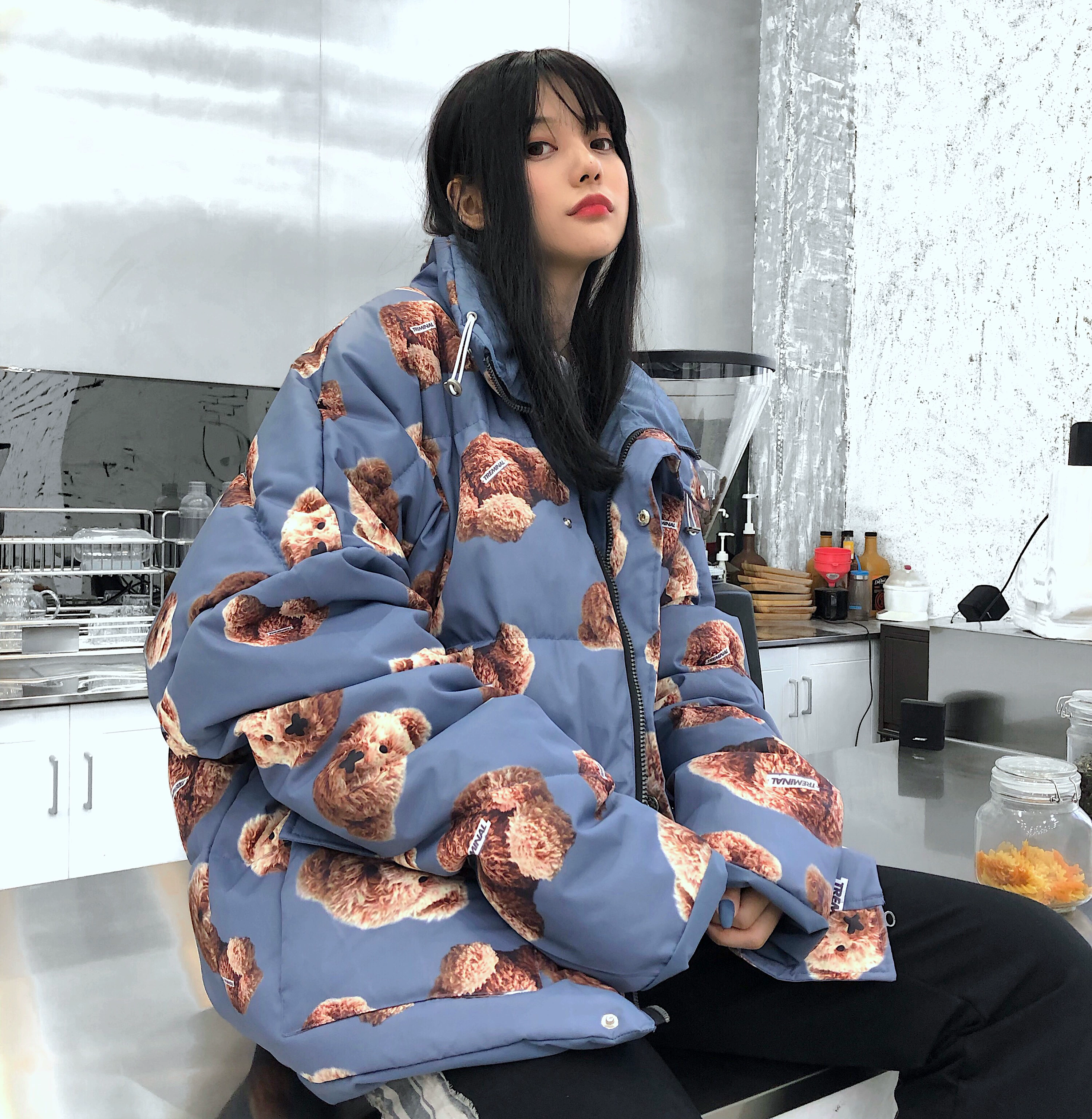 JZGC in đầy đủ gấu áo khoác bông phụ nữ mùa đông thủy triều thương hiệu hai mặt túi lớn hip-hop dễ thương in áo khoác bông dày - Bông