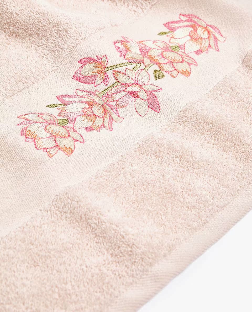 Zara Home màu hồng thêu bông thấm nước mềm khăn thấm khăn 41711013620 - Khăn tắm / áo choàng tắm khăn xô tắm