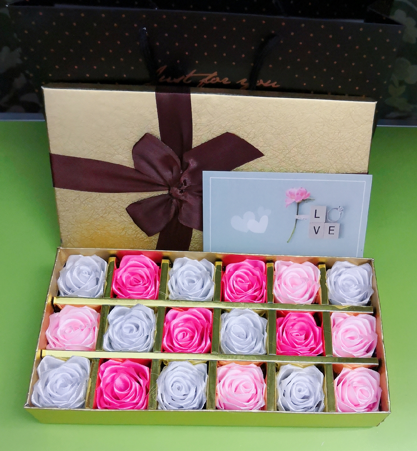 99 finished ribbons ribbon ribbon ribbon hand - made rose cartoon birthday gift