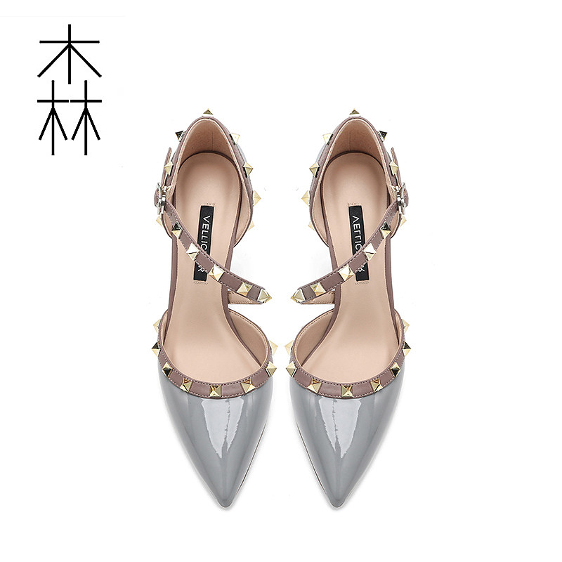 2020 summer new Baotou stiletto rivet fashion sandals sexy fairy style pointed high heels