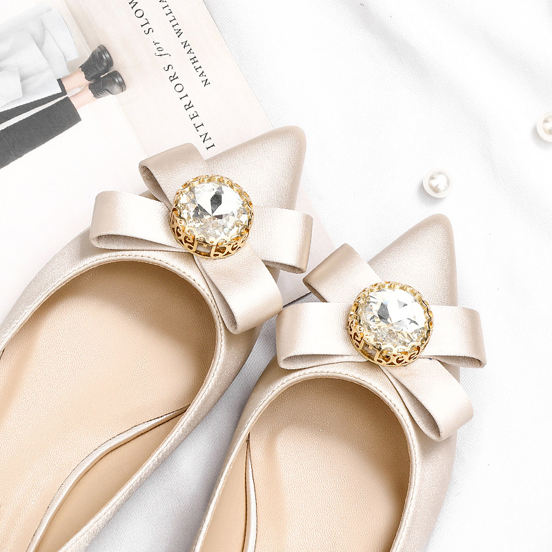 Wedding Shoes Women 2019 New Bridal Bridesmaid Show and Pointed Water Drill Butterfly Knot Low Heel Single Shoes Nude Color Flat Bottom Shoes