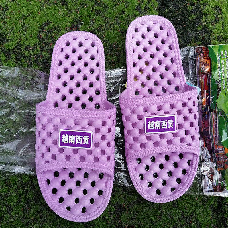 Vietnamese rubber slippers Saigon Saigon for men and women Leaks Non-slip Caves Cold Towed Bathrooms Hollowed-out Bath Ultra Soft Speed Dry