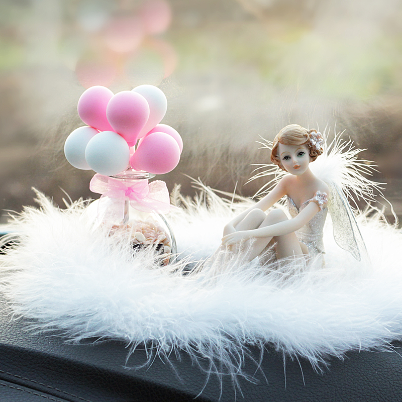 Creative car pendulum in-car Aroma Lavender Cute Men And Women Personality Inside Car Ornament Swing Car Decoration Upscale