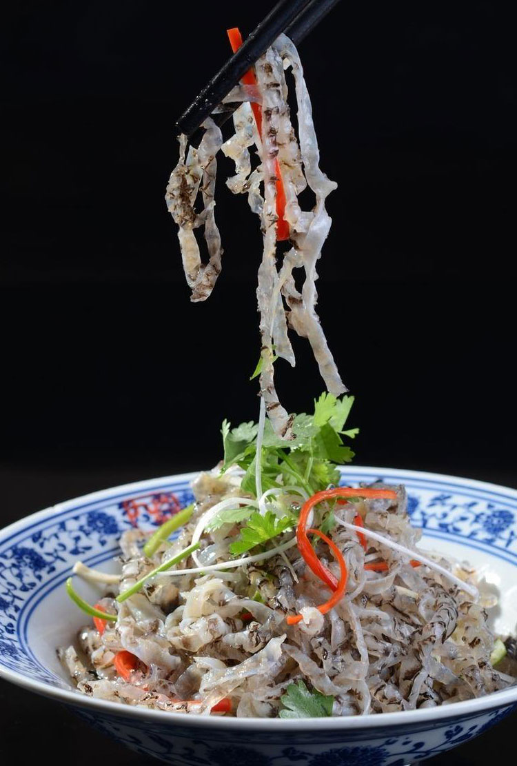 Bubble Peppers Leather whole boxes 150g * 5 packs of seafood specials Peppers Taste Cool Mix Spicy Fish Peel Open Bag Ready-to-eat