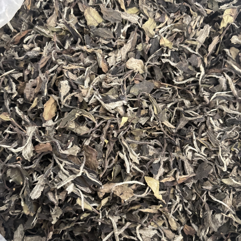 Fuding White Tea, High Mountain White Tea, Loose Leaf and Bagged, Light Fragrance Type, White Peony, Black Peony, with a Refreshing and Light Taste Fuding White Tea, High Mountain White Tea, Loose Leaf and Bagged, Light Fragrance Type, White Peony, Black Peony, with a Refreshing and Light Taste