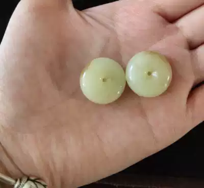 Pure natural Hetian jade, yellow white old jade, safe deduction of welfare payments